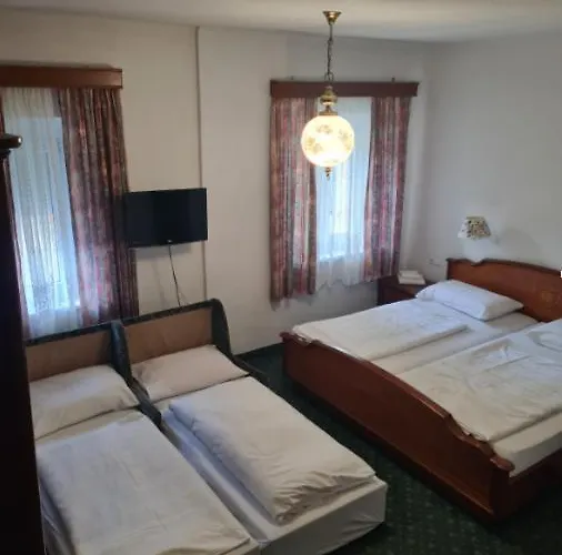 Мини-отель Jerolitsch 3*