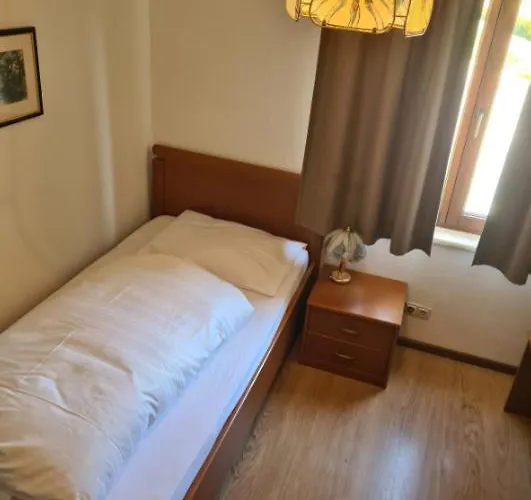 Jerolitsch אורחן קרומפנדורף